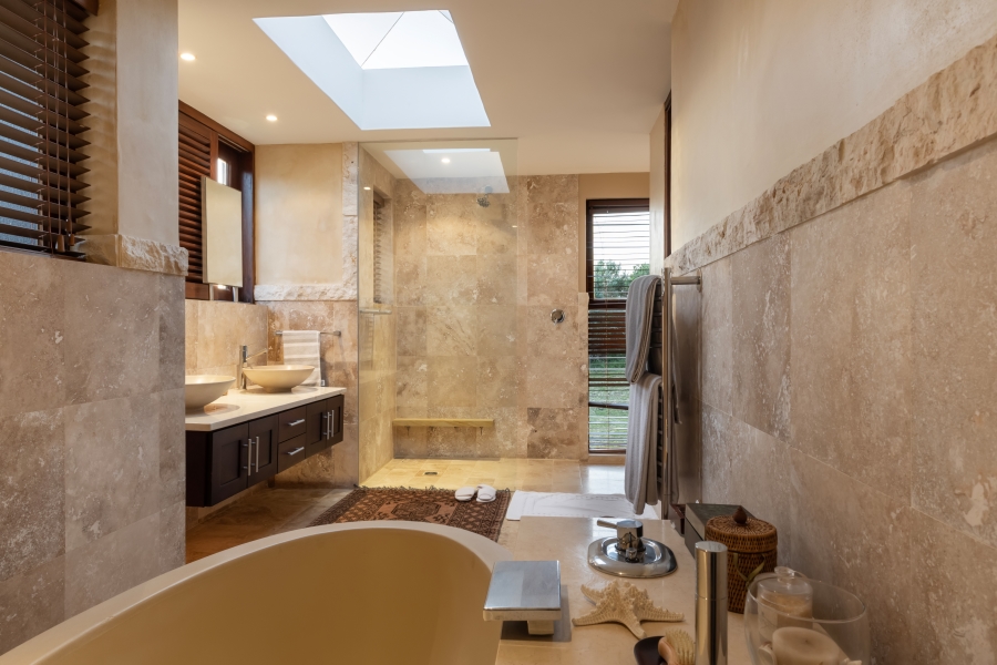 6 Bedroom Property for Sale in Pezula Private Estate Western Cape